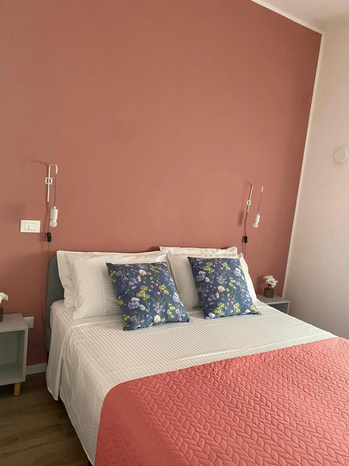 Soria Home-a Due Passi Da Centro E Mare Apartment *